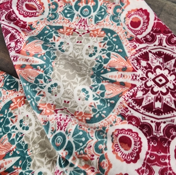 Lularoe unicorn Dobby one size leggings - Picture 3 of 5